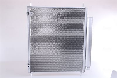 NISSENS 940284 / Condensatore, Climatizzatore