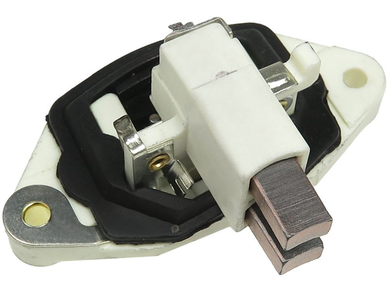 Alternator voltage regulator
