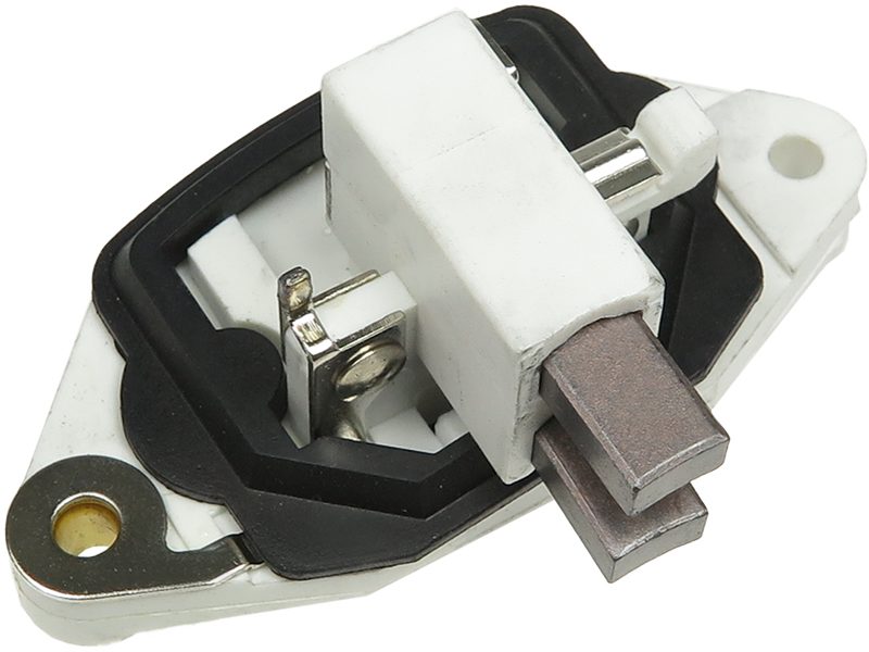Alternator voltage regulator
