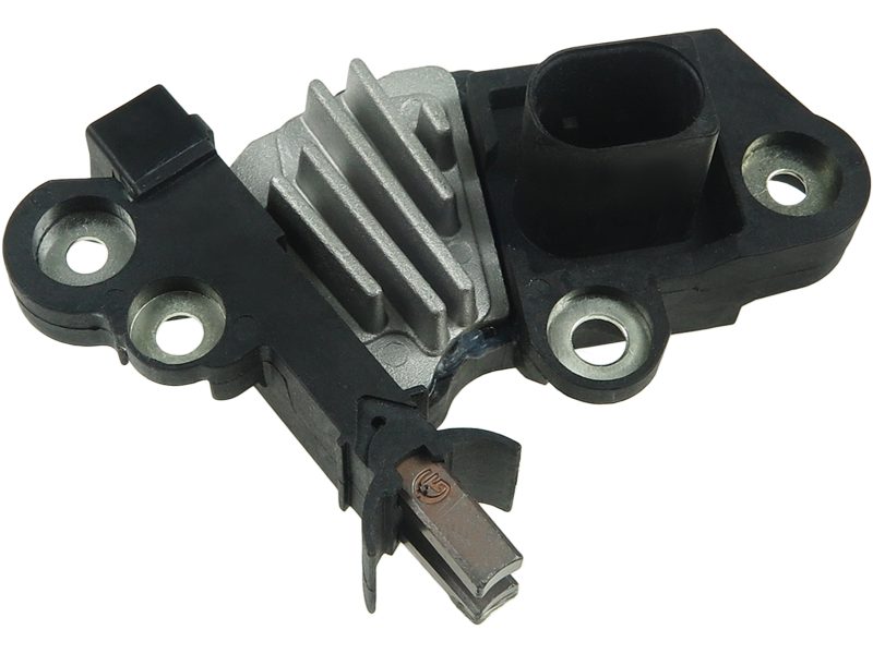 Alternator voltage regulator