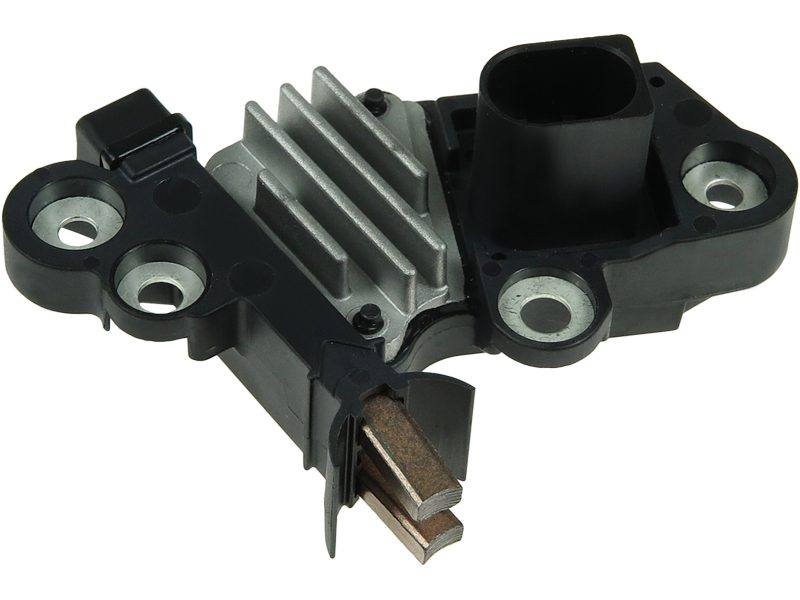 Alternator voltage regulator