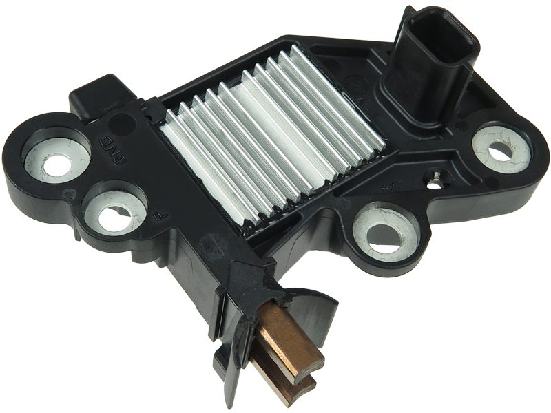 Alternator voltage regulator