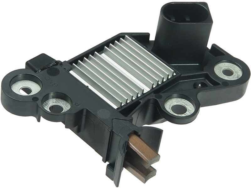 Alternator voltage regulator