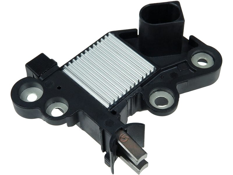 Alternator voltage regulator