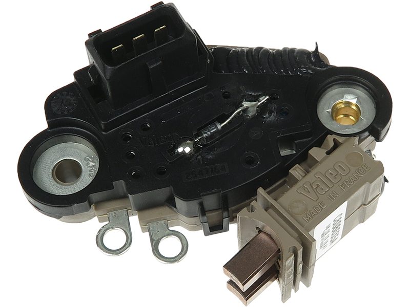 Alternator voltage regulator