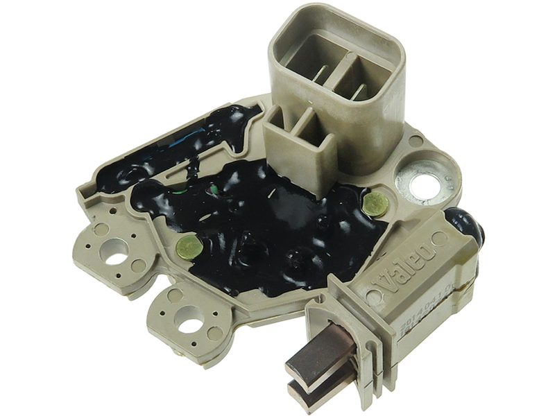 Alternator voltage regulator