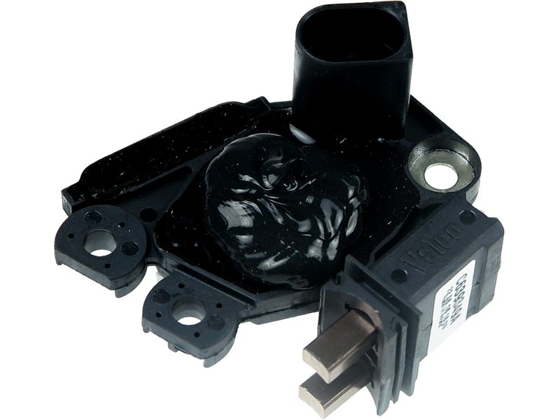 Alternator voltage regulator