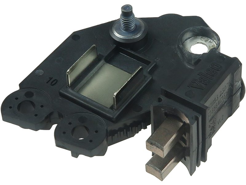 Alternator voltage regulator