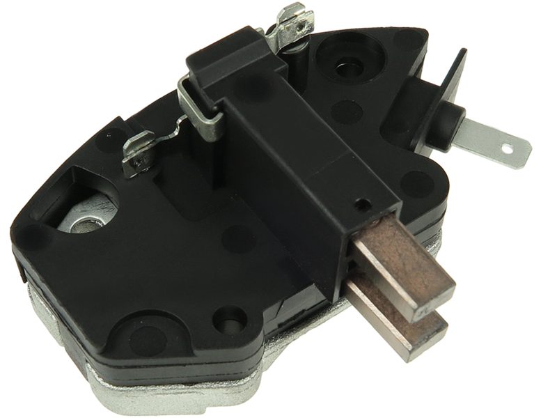 Alternator voltage regulator