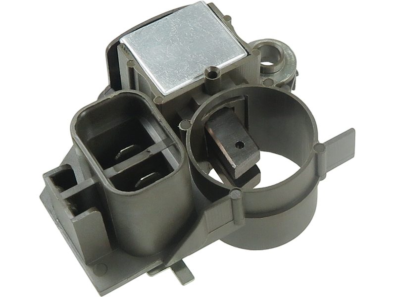 Alternator voltage regulator