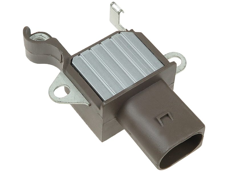 Alternator voltage regulator