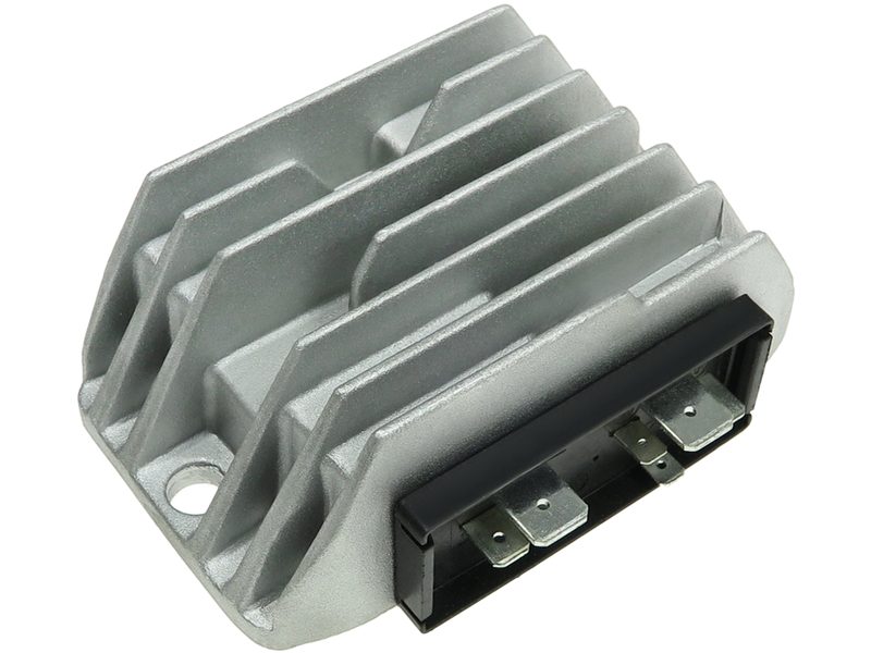 Alternator voltage regulator