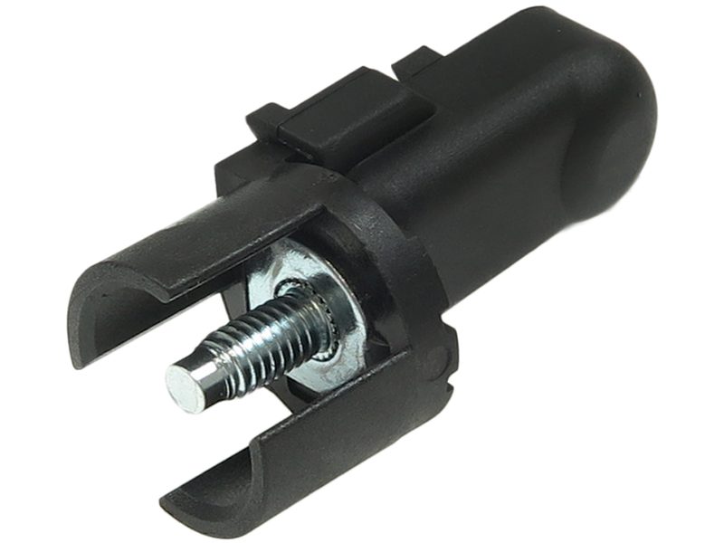 Alternator terminal