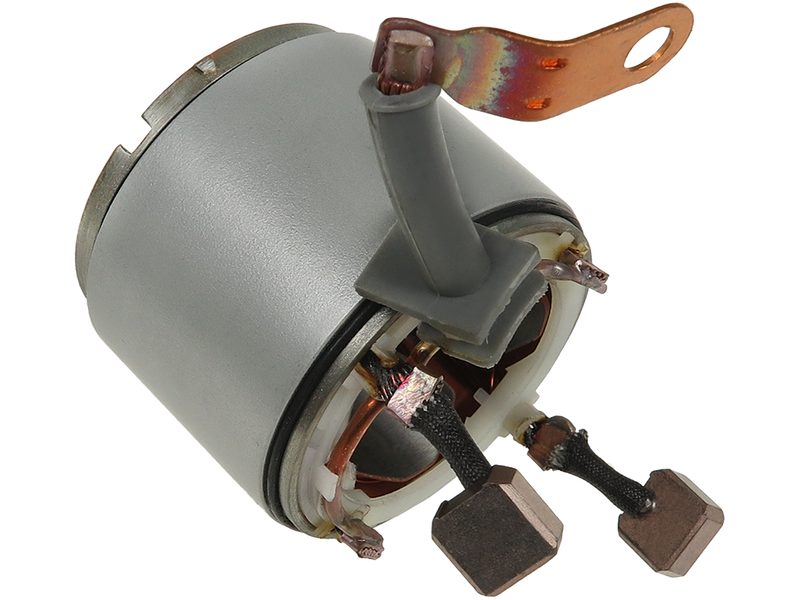 Starter motor housing with field winding