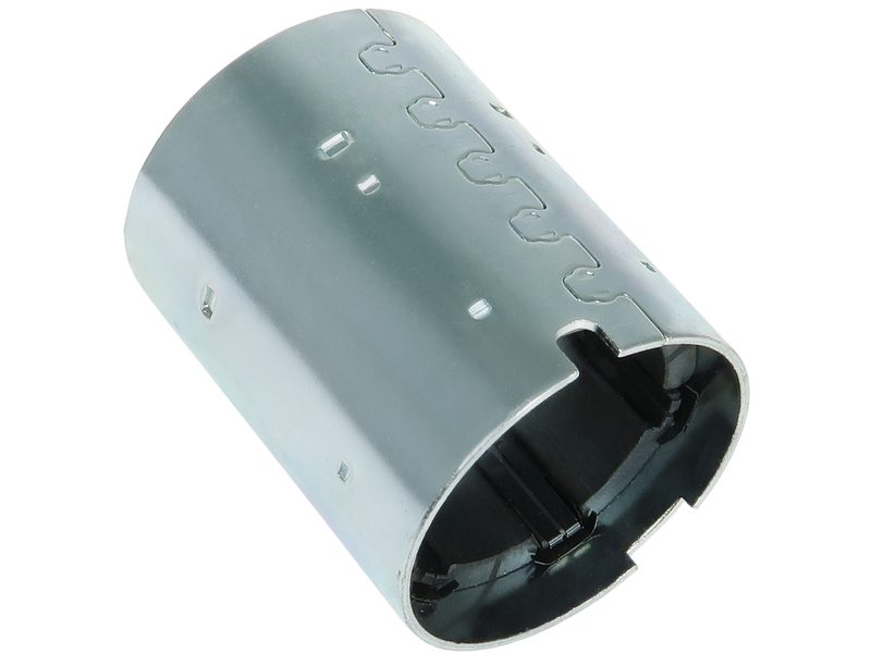 Starter motor housing with magnets