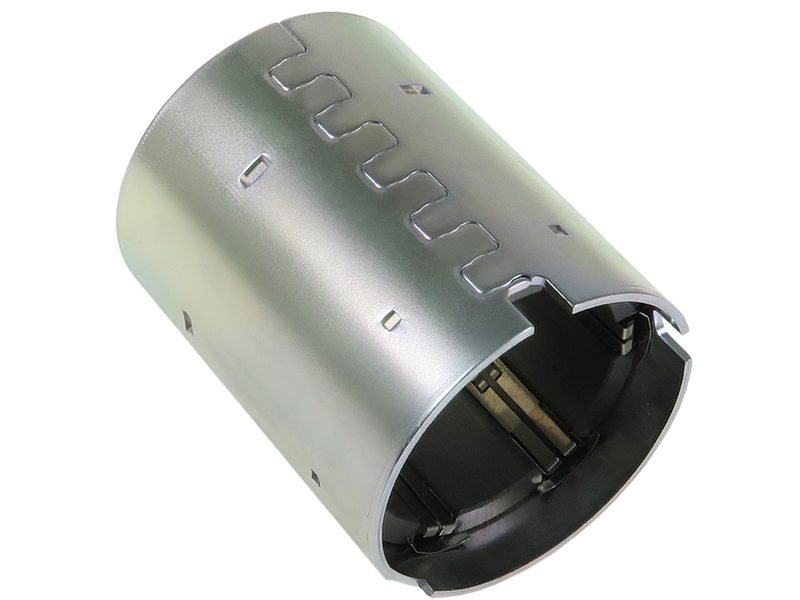 Starter motor housing with magnets