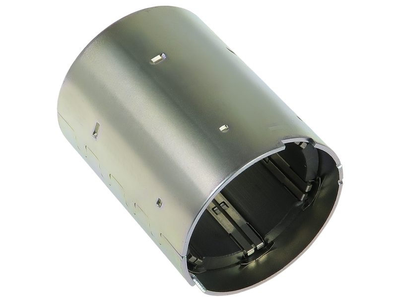 Starter motor housing with magnets