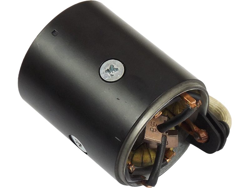 Starter motor housing with field winding