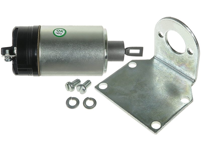 Starter motor solenoid switch