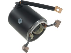 Starter motor housing with field winding