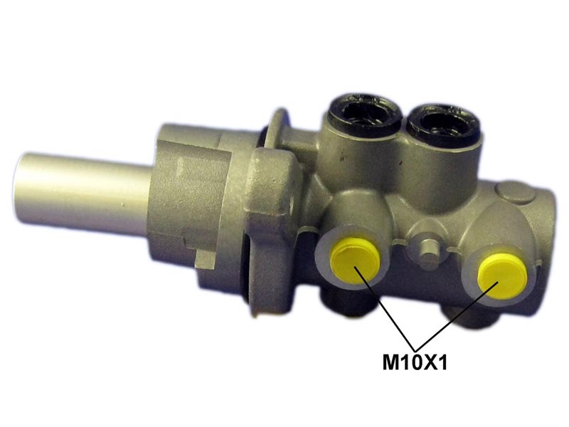 Fiat brake master cylinder