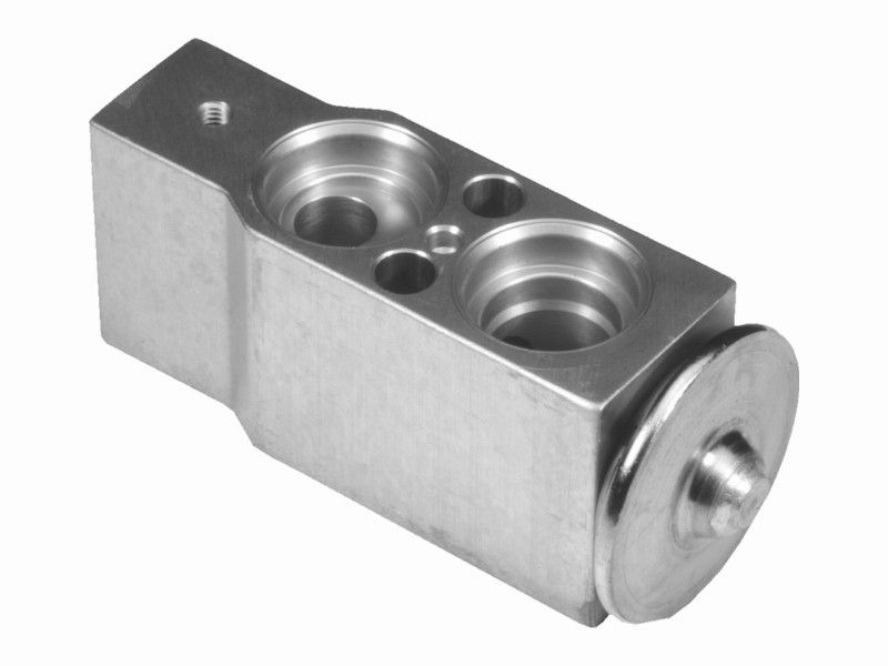 Expansion valve, air conditioning